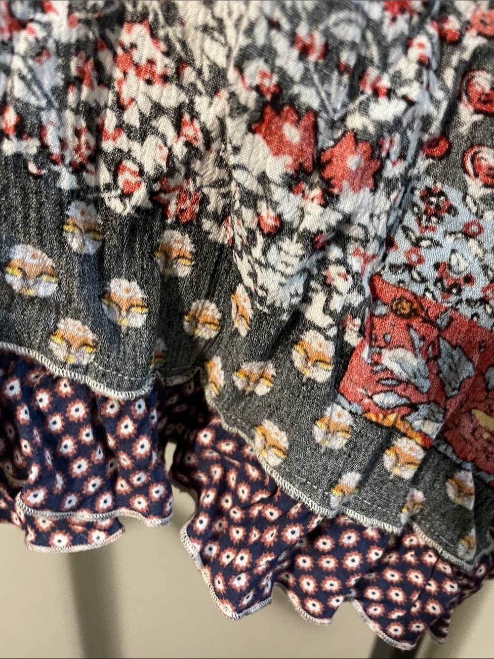 Ali Miles Mixed-Print Tunic in White, Blue, Red, Navy - Picture 4 of 6